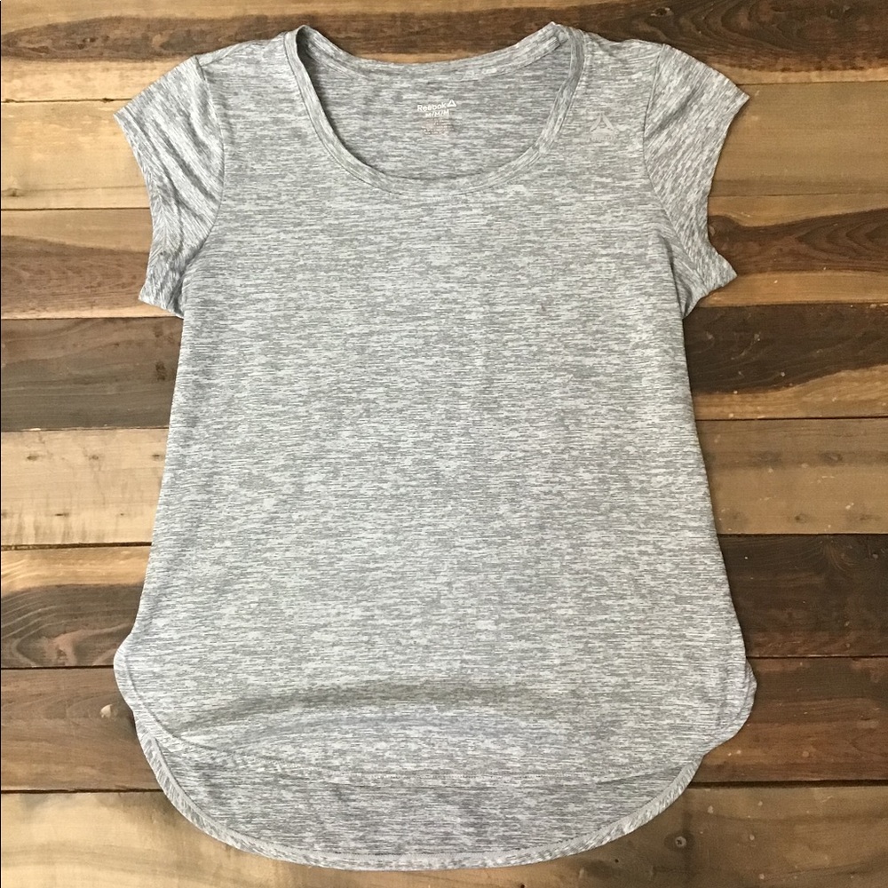 (0152) Reebok Athletic Shirt